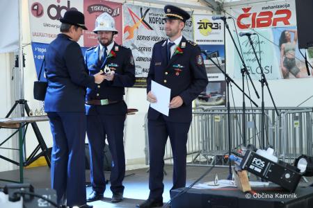 Slovesnost ob odprtju prizidka in prevzemu večnamenskega gasilskega vozila PGD Gozd (40)